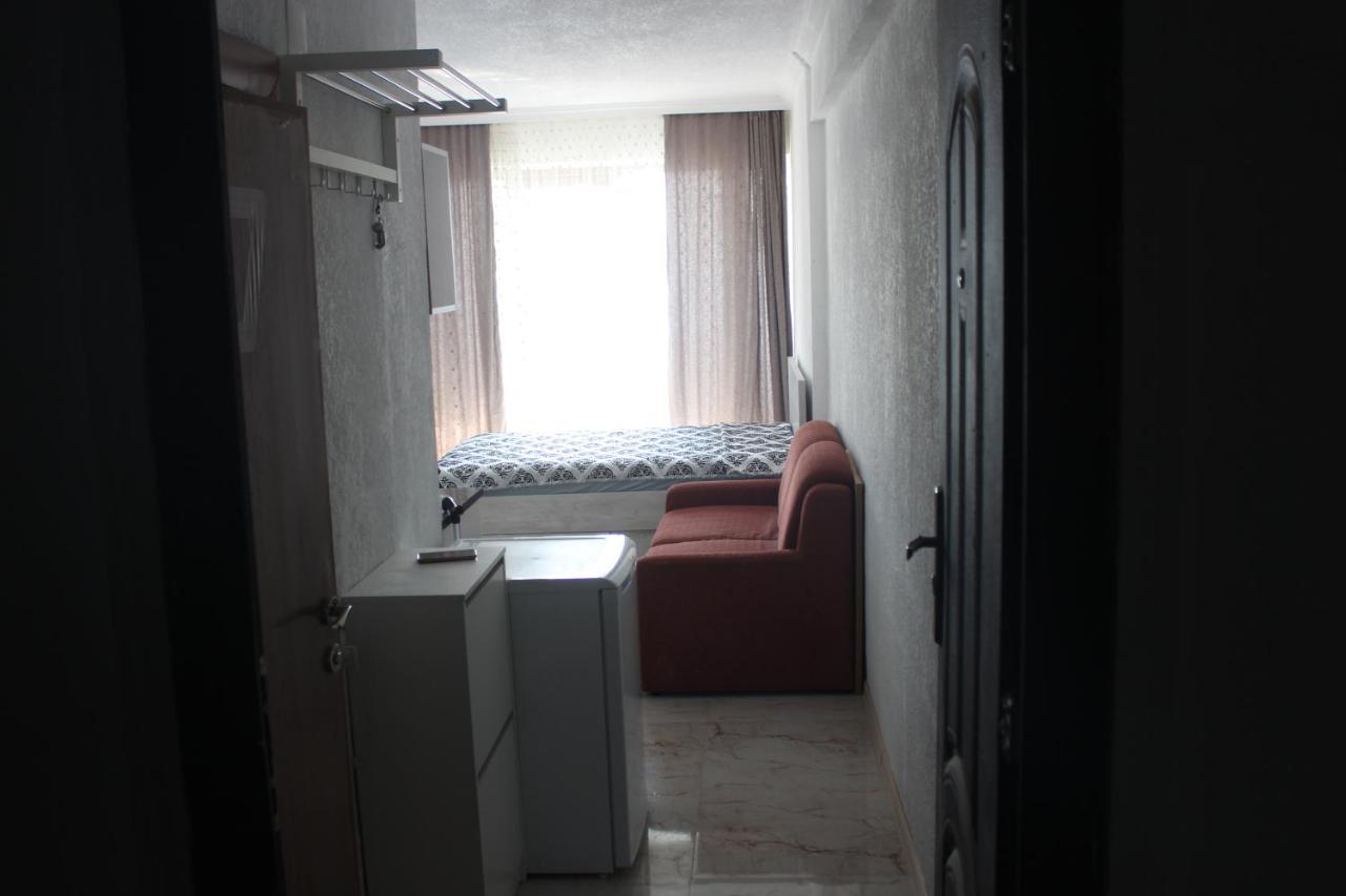 Apartment On The Back Sea 巴统 外观 照片